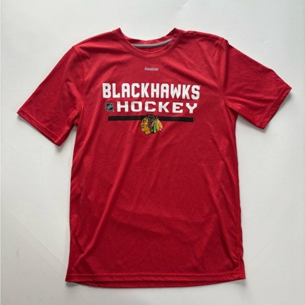 Boy's Reebok Red NHL Blackhawks Hockey Short Sleeve T-Shirt Size XL